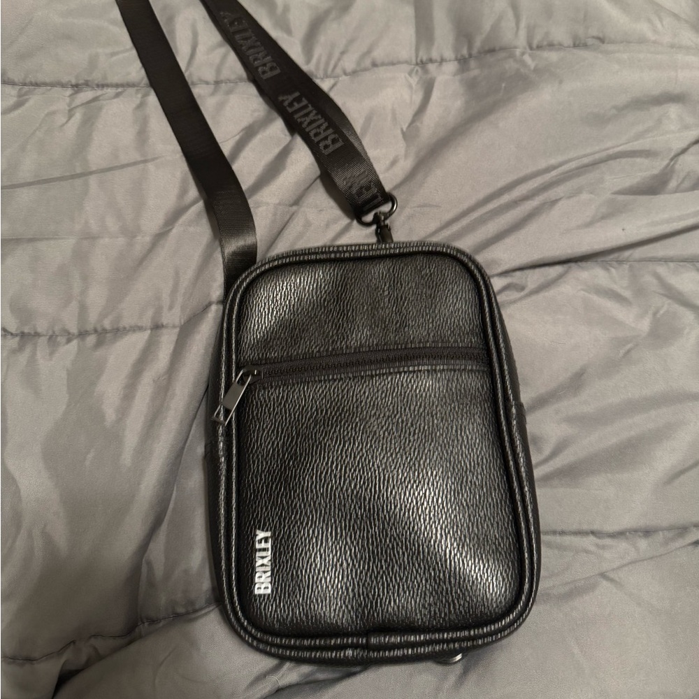 Brixley leather crossbody- medium size
